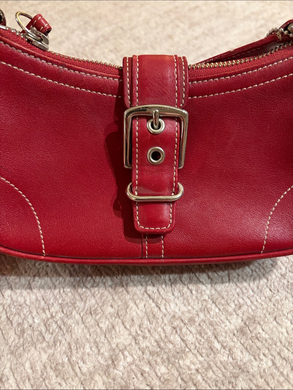 COACH Vintage Hampton Buckle Demi/Mini Bag Red Leather Very NICE! - Picture 4 of 10